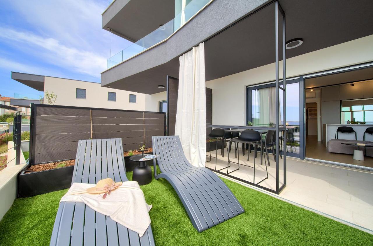 Apartment Diamar With Seaview Крк Екстер'єр фото