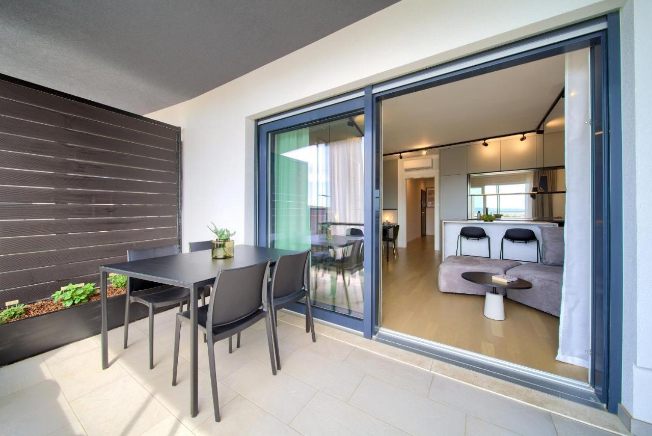 Apartment Diamar With Seaview Крк Екстер'єр фото